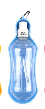 Traveling dog hanging water bottle